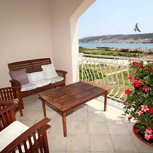 Dinka Trogir