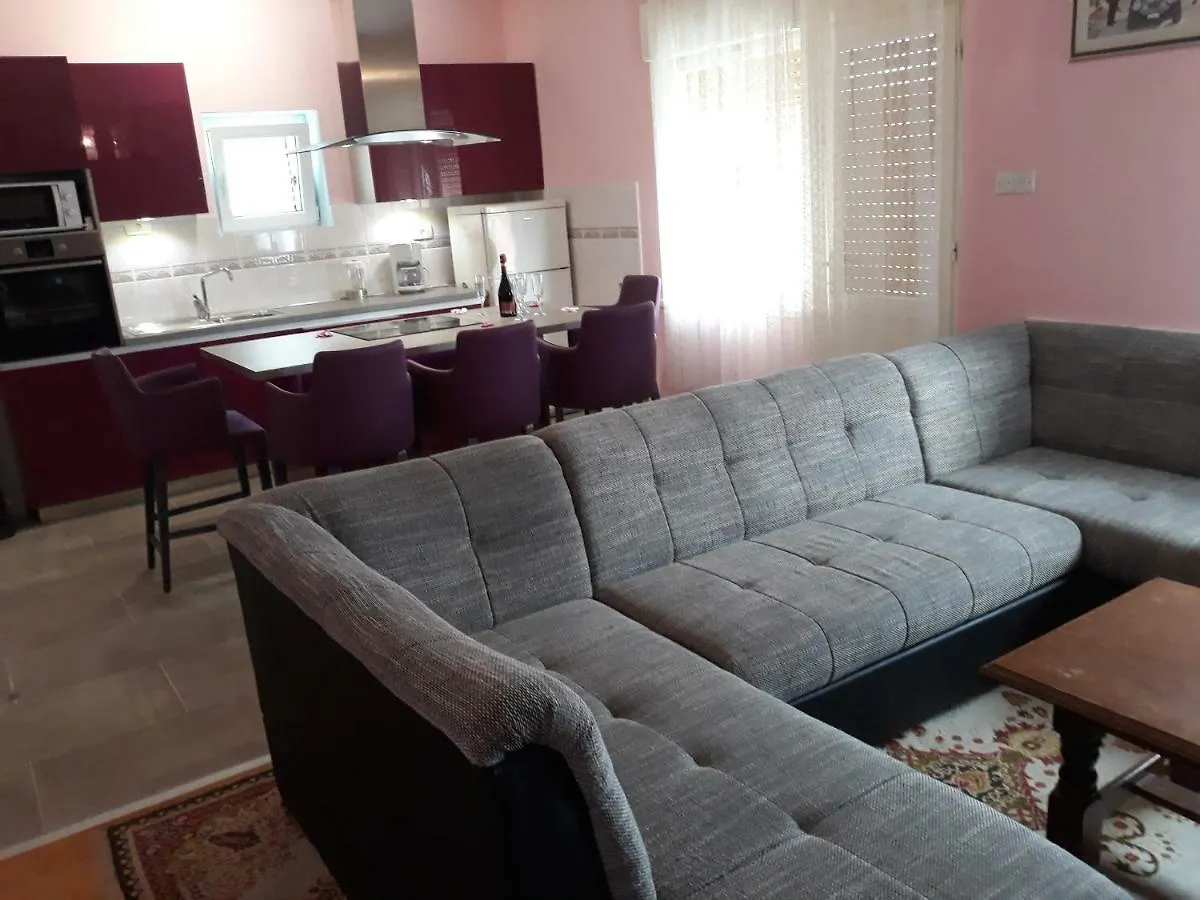 Apartment Vana Trogir